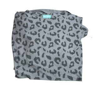 MOBY Wrap Sling Gray Leopard Print